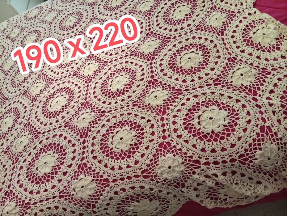 Colcha / Manta em Crochet / Branca *feita a mão*

Cor: Branca

Medidas