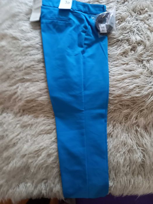 Nowe spodnie cygaretki Reserved,  z brązowym paskiem,  S, z metką