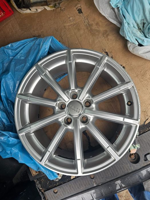 Felgi aluminiowe Audi A4 B8 8.0" x 18" 5x112 ET 47 8K0601025BQ
