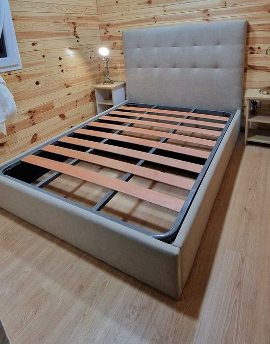 Camas De Casal Estofadas Top de Gama 190x140m Estrado Incluído 199€ !!