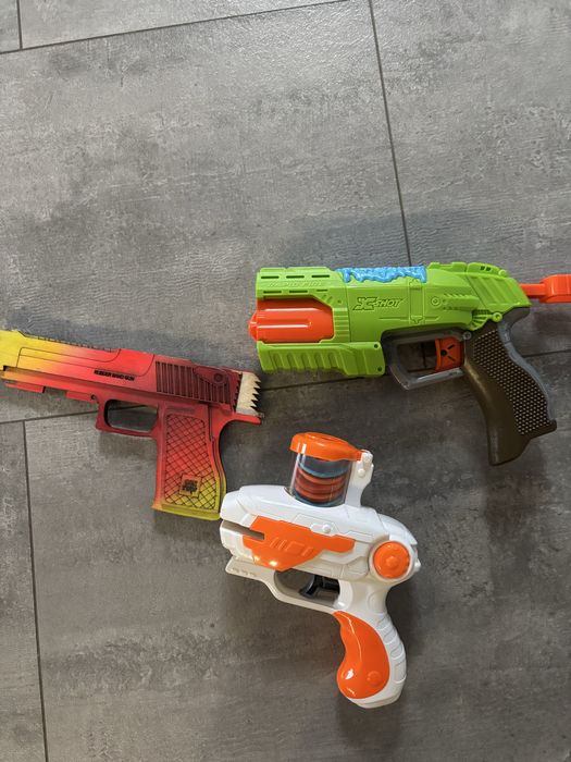 Pistolety zabawkowe, 3 szt.