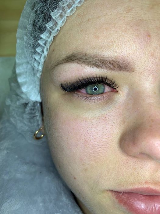 Ресницы Вишневое