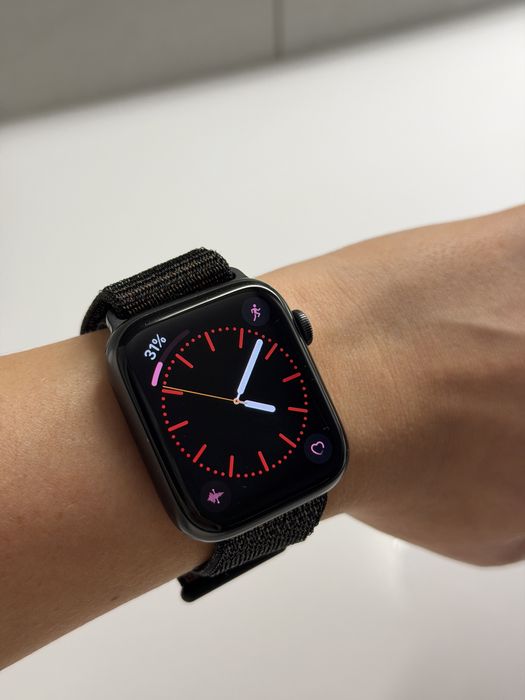 Гожинник Apple Watch Series 6 GPS 44 мм Space Gray