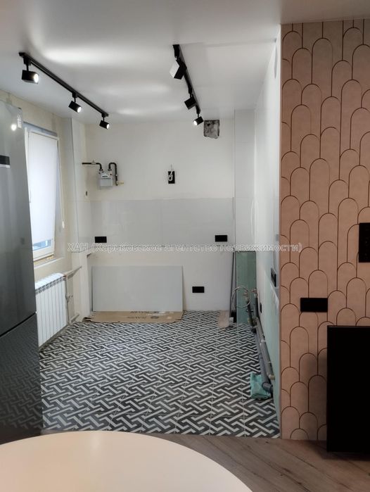 АН Продам 3 кв. П.Поле, м."23 Августа". Евроремонт.42000.Д57.