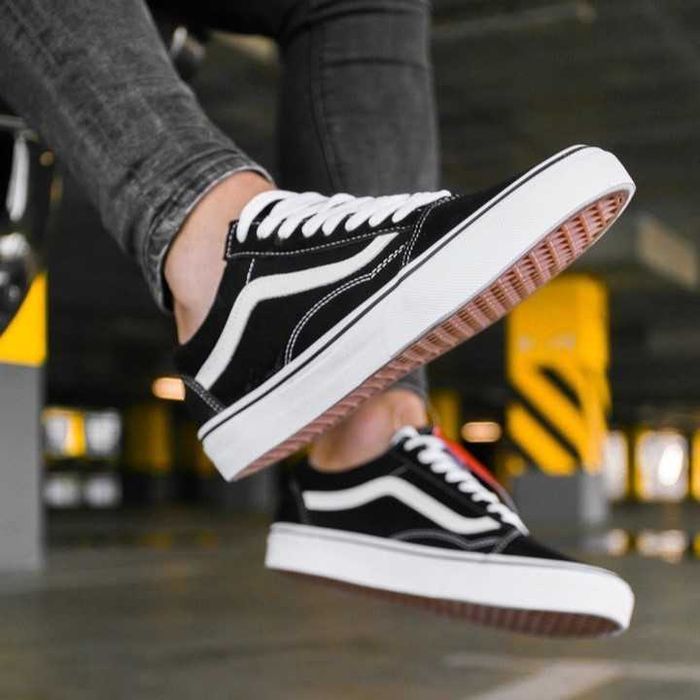 Кеди Vans Old Skool Black White чорні розміри 37 38 41 розпродаж