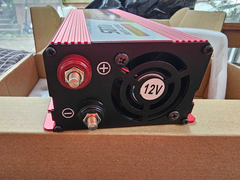 Інвертор SUTU 2200W 12-220V чистий синус