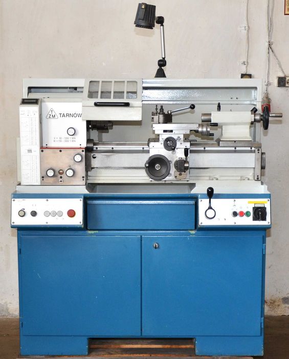 Tokarka uniwersalna LZ-250 TARNÓW 2000 r.