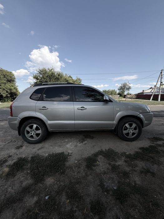 HYUNDAI TUCSON 2006 VIN KMHJN81BP7U572135 фото оголошення 8 з 9