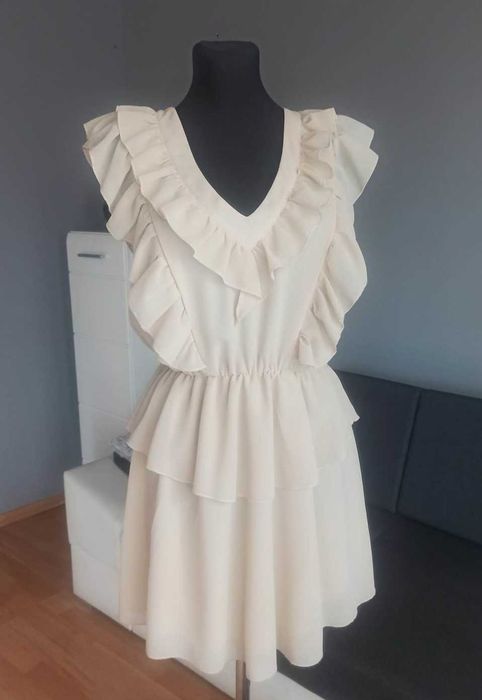 Beżowa sukienka CINAMOON M/L