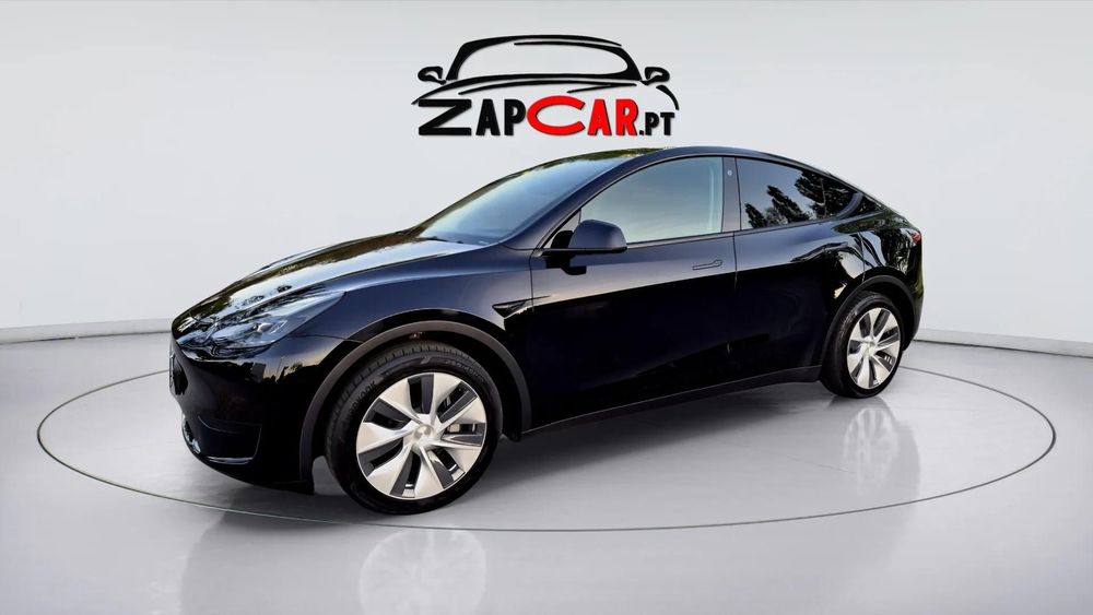 Tesla Model Y RWD