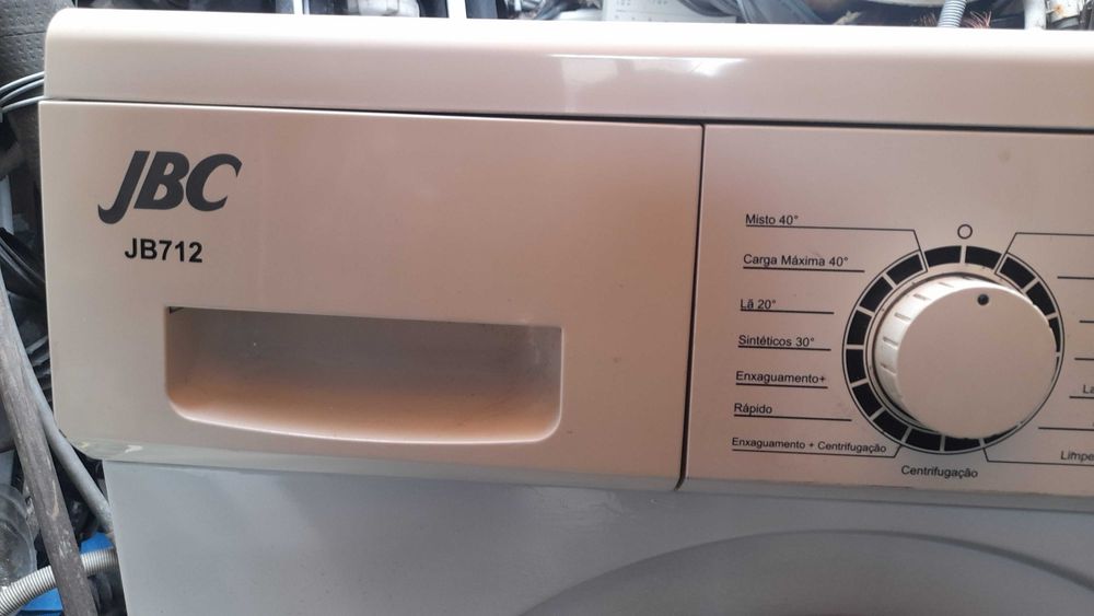 maquina de lavar roupa JBC 7 quilos 1200 rpm exelente estado