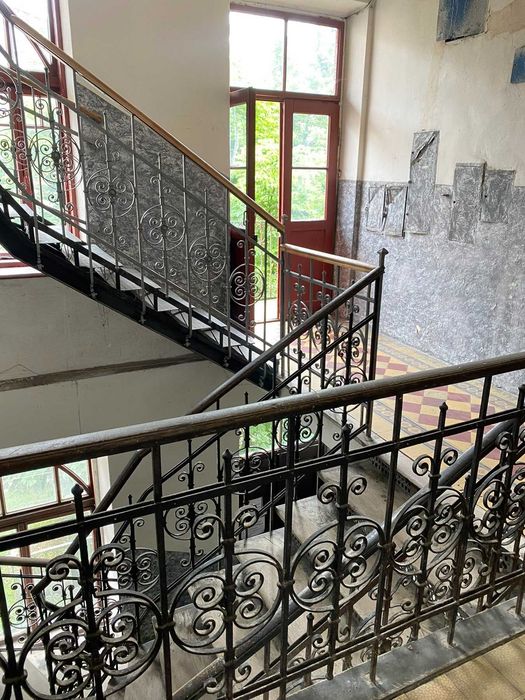 Продаж 1 кім. квартири по вул. Ярослава Осмомисла