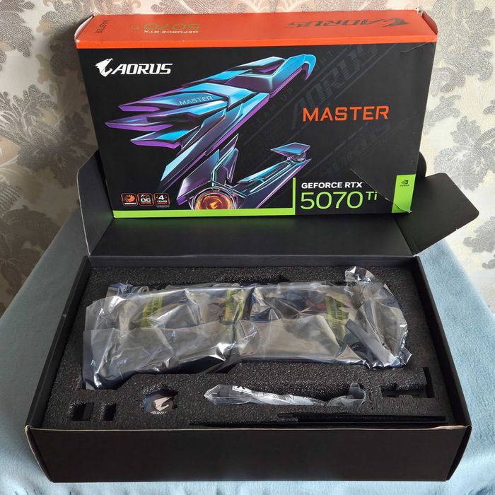 Відеокарта GIGABYTE AORUS GeForce RTX 5070 Ti MASTER 16G