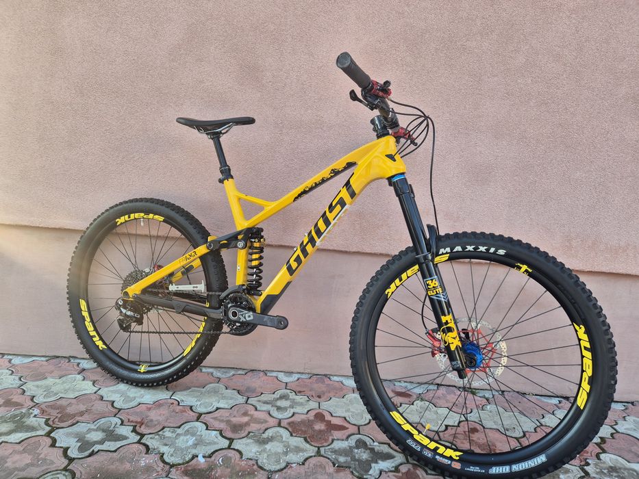 Продам топовий карбоновий двопідвіс Ghost FR AMR 8 LC Carbon