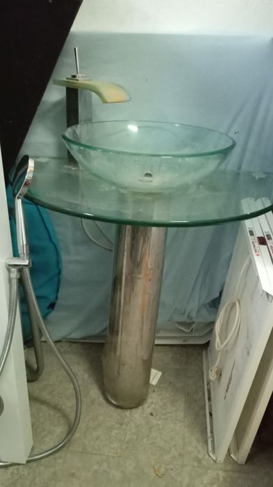 Lavatório completo em vidro