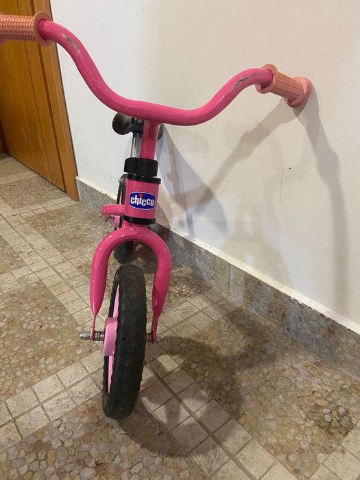 Bicicleta de aprendizagem sem pedais da Chicco