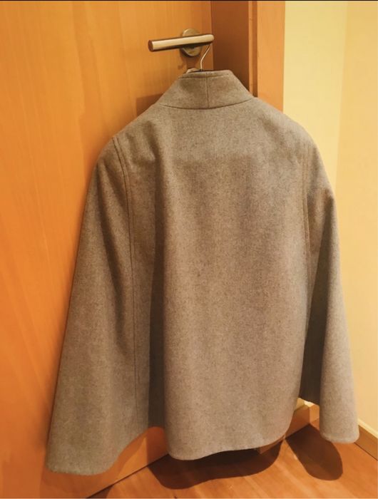 Capa em Fazenda - Ted Baker