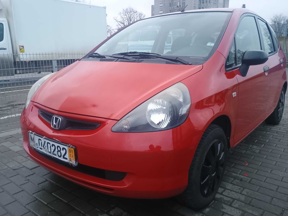 Хонда Джаз автомобіль 2004