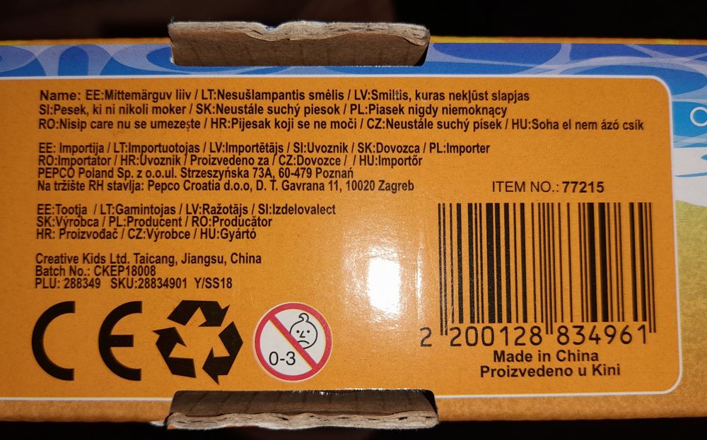 Niemoknący piasek do zabawy dla dzieci - "Never wet sand"