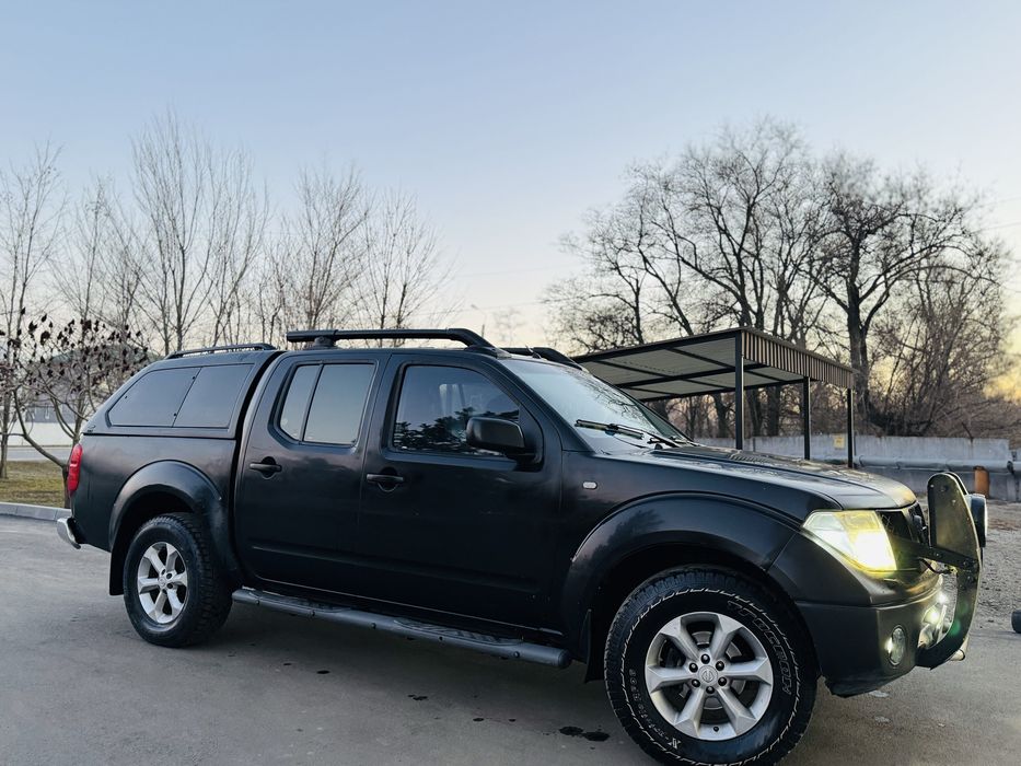 Продам Nissan Navara D40 2.5 дизедь 4х4 2007.г (ЛЕВЫЙ РУЛЬ)