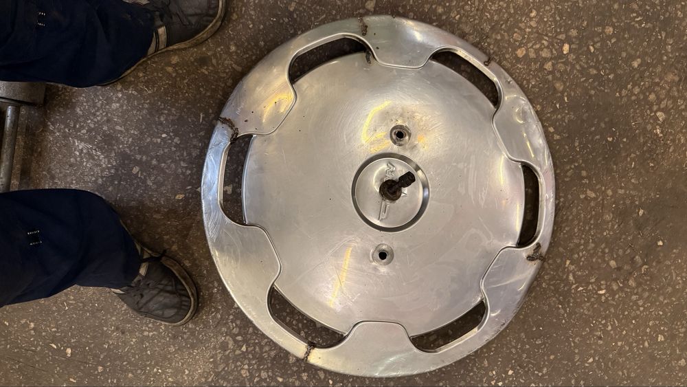 Ковпак  хромований  маз