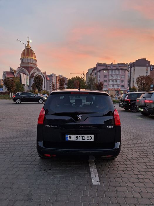 Продам Peugoet 5008