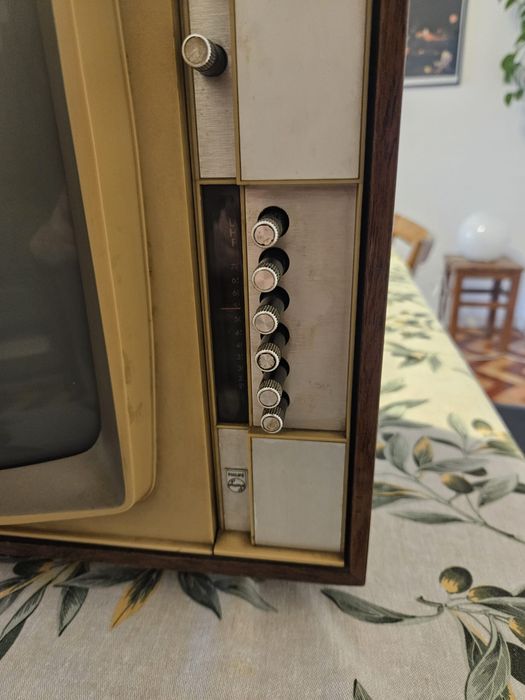 Televisão Vintage Philips