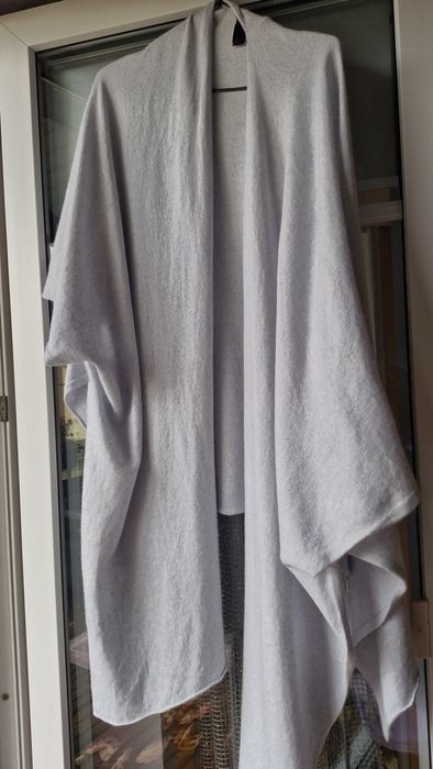 Kaszmir z welna ponczo damskie