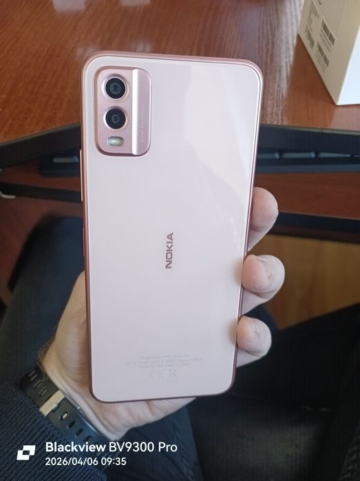 Смартфон Nokia c32