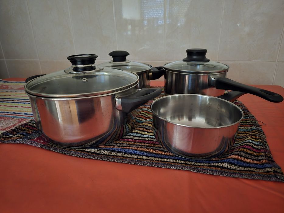 4 panelas de inox com tampa de vidro