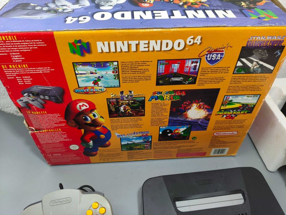 Nintendo 64 em Caixa