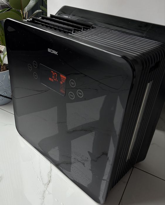 Bork  Q710 мийка повітря (очисник+зволожувач)