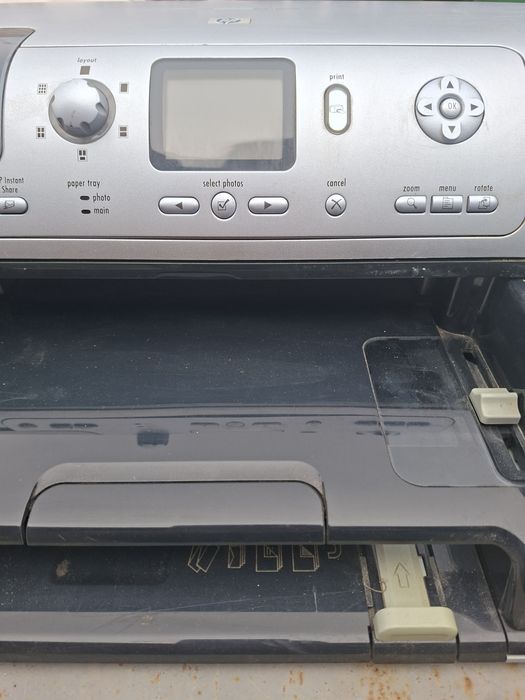 Принтер HP Photosmart 8153 у робочому стані