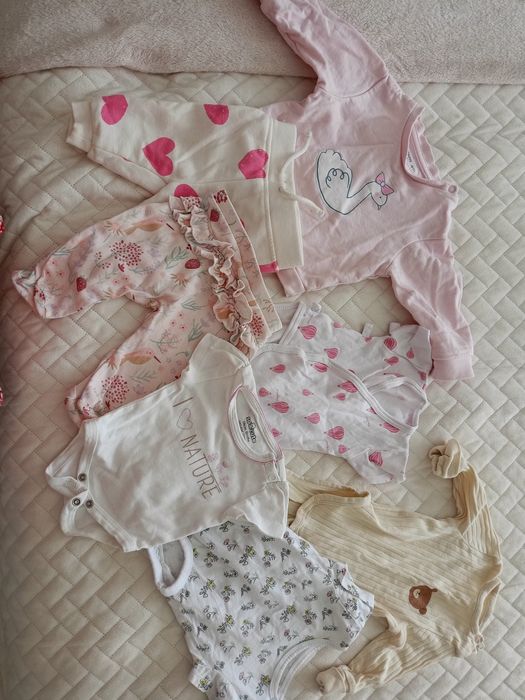 Ubranka dla noworodka dziewczynki 56/62