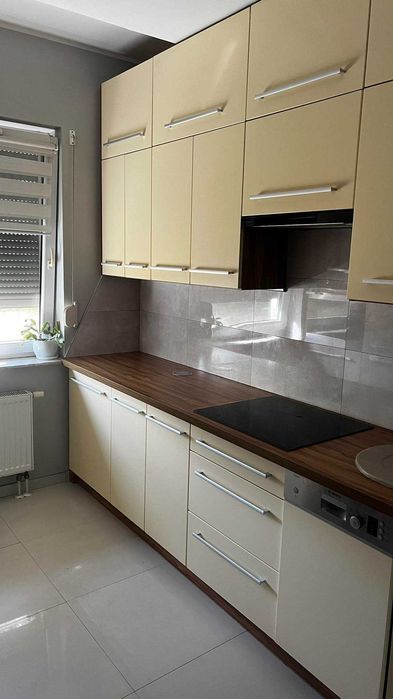 Meble kuchenne jak nowe wraz ze sprzętem  agd tylko 3 letnie