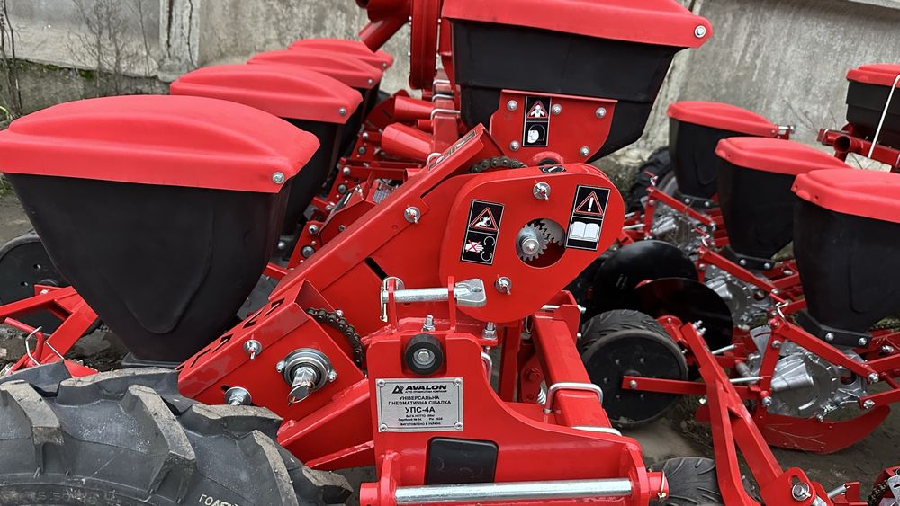 Сівалка універсальна просапна точного висіву УПС-8, УПС-6, УПС-4