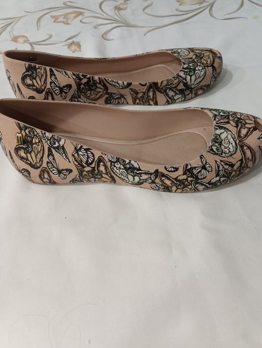 Vendo sapatilhas Melissa original