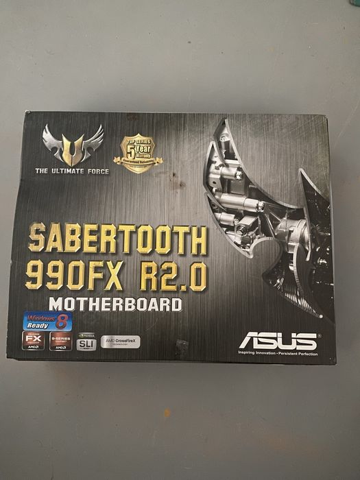 Материнська плата Sabertooth 990FX R2.0
