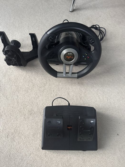 Игровой руль для компютера