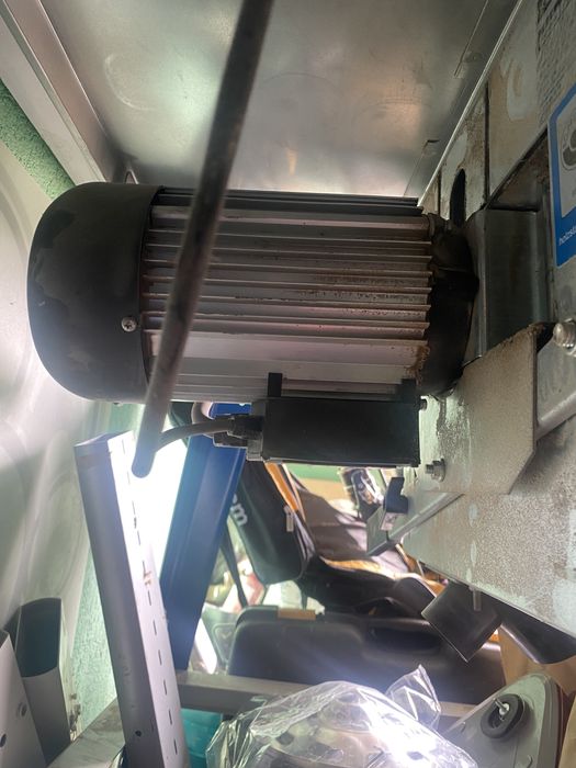 Циркулярка Станок обрізний Scheppach