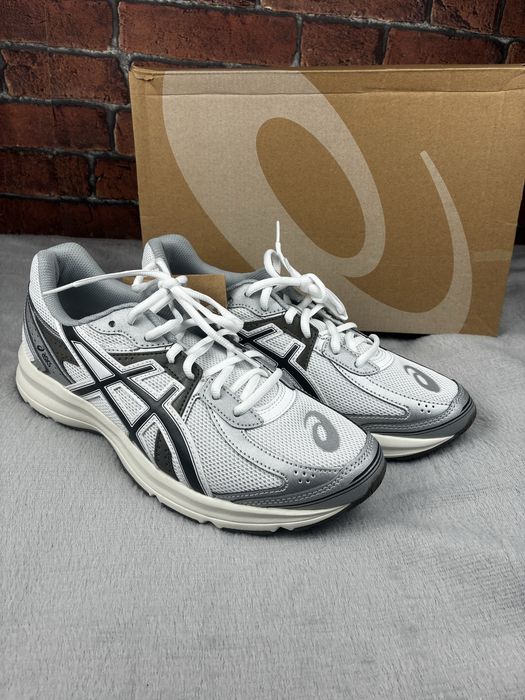 asics jog 100s white/black coffee