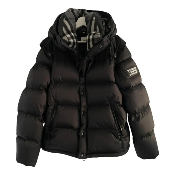 Ексклюзивний пуховик Burberry
