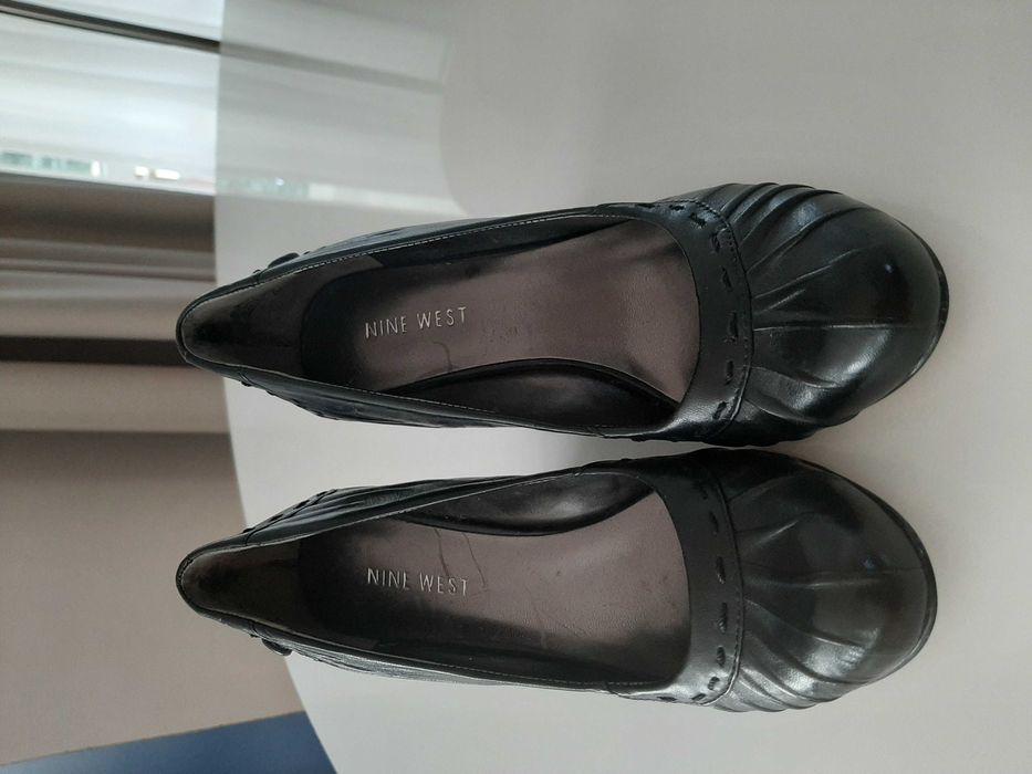Czółenka na koturnie Nine West rozmiar 35