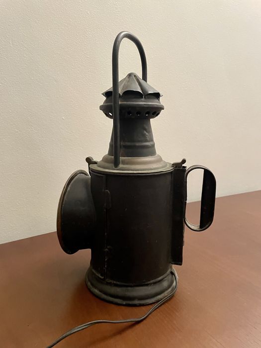 Vintage Lamp437156985429053443