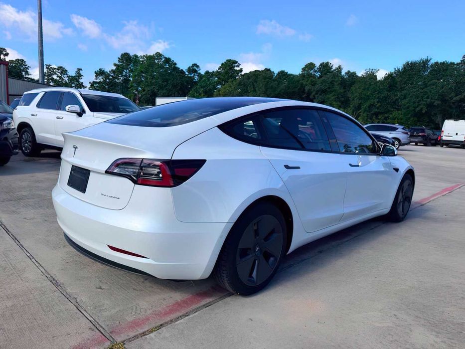 Tesla Model 3 Performance      2022
