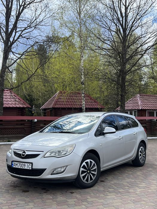 Opel Astra J Sports Tourer