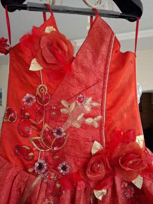 Святкова сукня платье продам