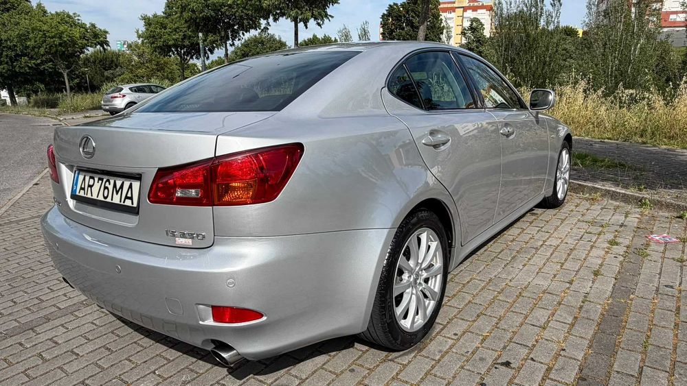 Lexus Is 250 2.5L V6 — photo 5