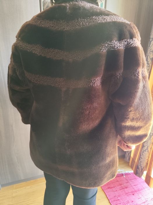 Casaco Feminino em Pele de Vison – Pele Genuina Martinho Lda