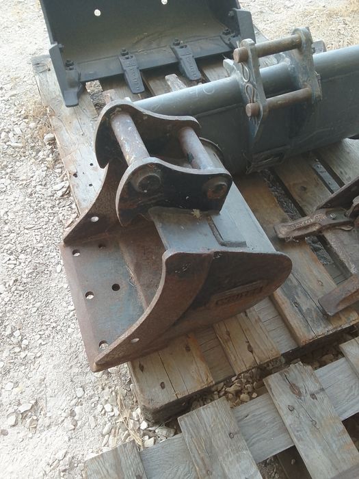 Baldes para escavadora até 2T